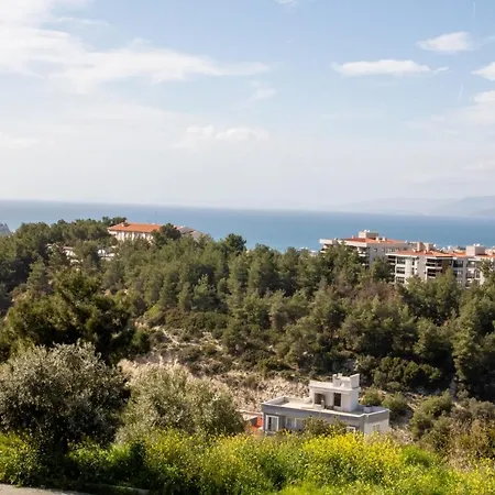 Spacious Perfect Flat With Private Pool * Kusadası
