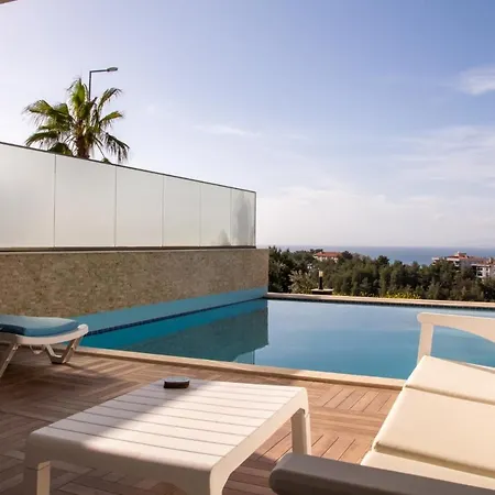 Apartment Spacious Perfect Flat With Private Pool Kusadası